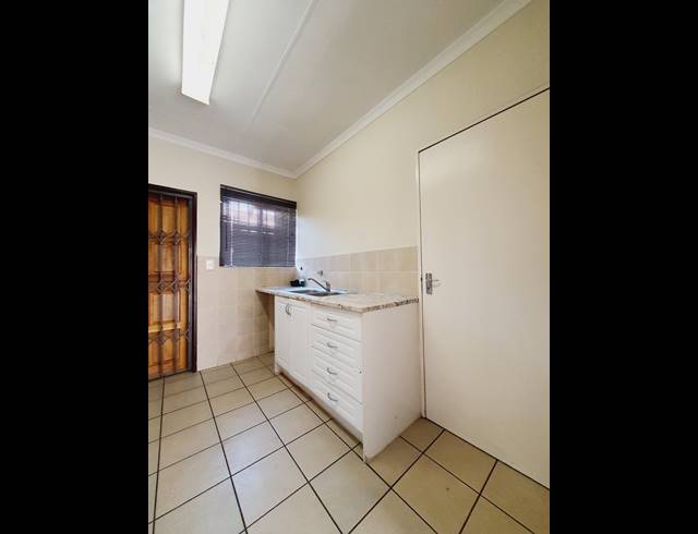 2 BEDROOM SECTIONAL TITLE FOR SALE IN HALFWAY GARDENS